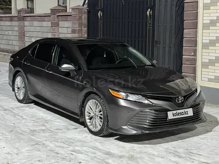 Toyota Camry 2018 года за 13 500 000 тг. в Кызылорда