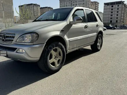 Mercedes-Benz ML 320 1998 годаүшін3 800 000 тг. в Актау – фото 2