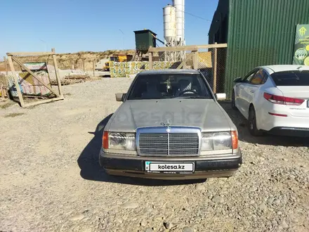 Mercedes-Benz E 260 1991 года за 1 100 000 тг. в Шымкент – фото 6