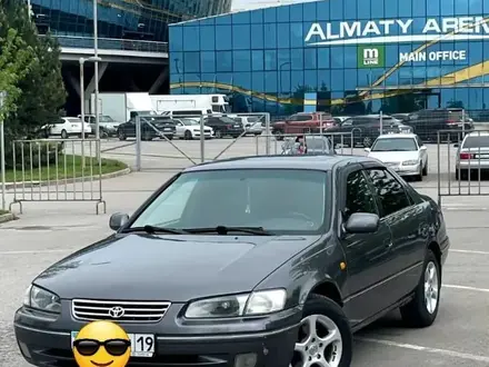 Toyota Camry 1998 года за 4 000 000 тг. в Ушарал – фото 2