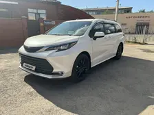 Toyota Sienna, 2024