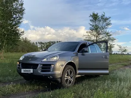 Porsche Cayenne 2007 года за 6 500 000 тг. в Астана