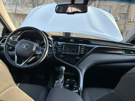 Toyota Camry 2019 года за 13 500 000 тг. в Актау – фото 10