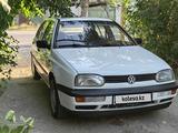 Volkswagen Golf 1994 годаүшін1 850 000 тг. в Тараз