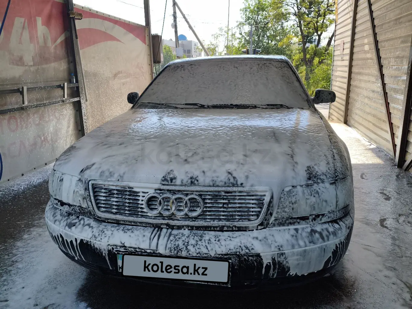 Audi A8, 1996