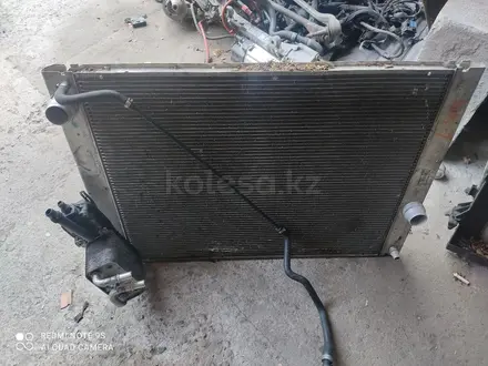 Радиатор охлаждения BMW E60 за 5 500 тг. в Алматы
