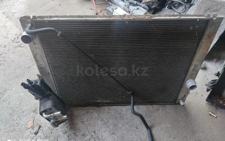 Радиатор охлаждения BMW E60 за 5 500 тг. в Алматы
