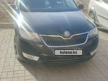 Skoda Rapid 2013 года за 4 200 000 тг. в Уральск – фото 2