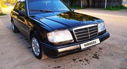Mercedes-Benz E 300 1992 года за 1 300 000 тг. в Алматы – фото 2