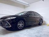 Toyota Camry 2021 года за 18 500 000 тг. в Алматы