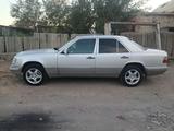 Mercedes-Benz E 200 1994 года за 3 000 000 тг. в Жезказган – фото 5