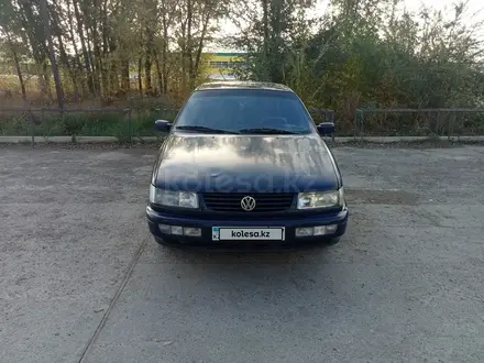 Volkswagen Passat 1994 года за 1 600 000 тг. в Уральск