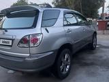 Lexus RX 300 1998 годаүшін4 900 000 тг. в Жаркент
