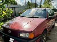 Volkswagen Passat 1990 годаfor1 300 000 тг. в Караганда