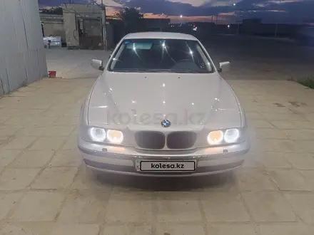 BMW 525 1999 года за 4 600 000 тг. в Жанаозен – фото 16