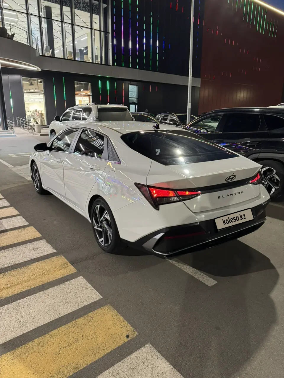Hyundai Elantra, 2024