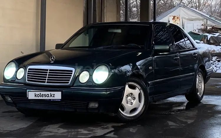 Mercedes-Benz E 320 1997 годаfor3 150 000 тг. в Алматы