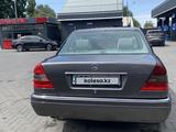 Mercedes-Benz C 200 1995 годаүшін980 000 тг. в Алматы – фото 2