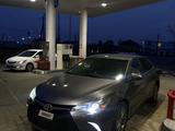 Toyota Camry 2015 года за 6 500 000 тг. в Атырау