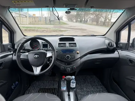 Chevrolet Spark 2010 года за 3 300 000 тг. в Шымкент – фото 4