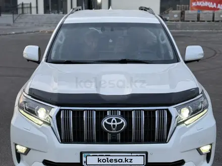 Toyota Land Cruiser Prado 2019 года за 26 950 000 тг. в Шымкент