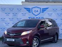 Toyota Sienna 2018 года за 17 200 000 тг. в Шымкент