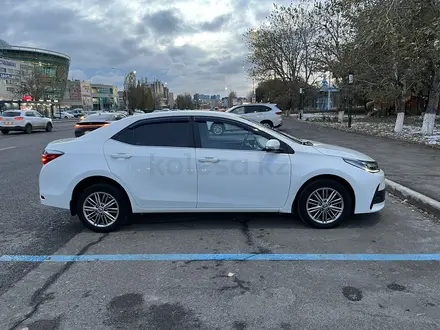 Toyota Corolla 2018 года за 9 500 000 тг. в Астана – фото 2