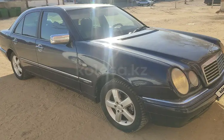 Mercedes-Benz E 230 1997 годаfor2 000 000 тг. в Байконыр