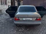 Mercedes-Benz E 230 1993 годаүшін1 350 000 тг. в Алматы – фото 2