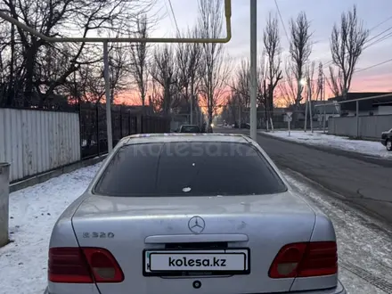 Mercedes-Benz E 320 1997 года за 2 800 000 тг. в Жаркент – фото 7