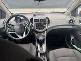 Chevrolet Aveo 2013 года за 3 800 000 тг. в Петропавловск – фото 3