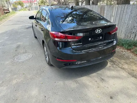 Hyundai Elantra 2017 года за 4 300 000 тг. в Атырау – фото 2