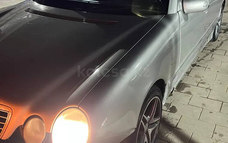 Mercedes-Benz E 240 2000 года за 2 200 000 тг. в Алматы