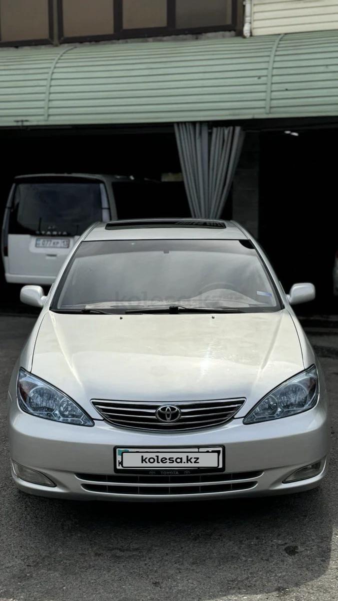 Toyota Camry 2003 г.