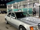 Mercedes-Benz E 200 1991 года за 1 800 000 тг. в Шымкент – фото 4