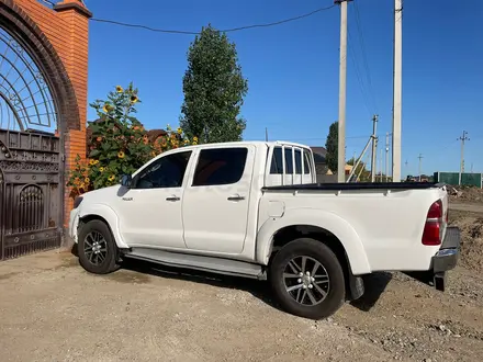 Toyota Hilux 2013 года за 7 500 000 тг. в Атырау – фото 4