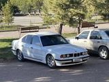 BMW 525 1991 года за 1 400 000 тг. в Астана – фото 2