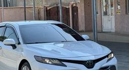 Toyota Camry 2018 года за 13 200 000 тг. в Алматы – фото 3