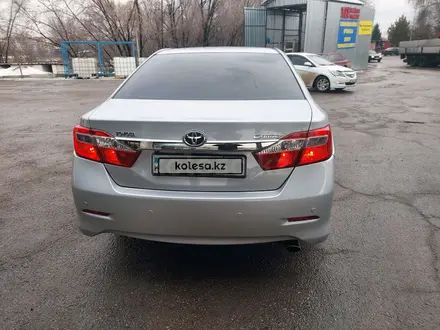 Toyota Camry 2011 года за 11 200 000 тг. в Алматы – фото 4