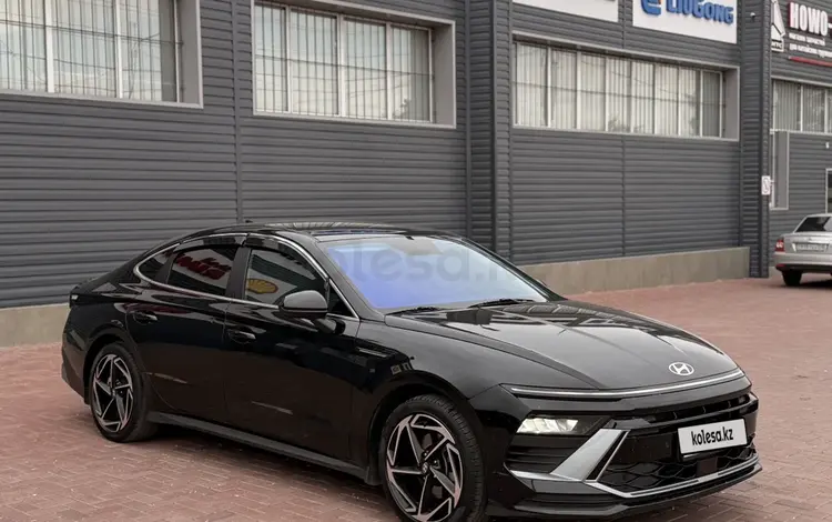 Hyundai Sonata 2023 годаүшін11 200 000 тг. в Астана