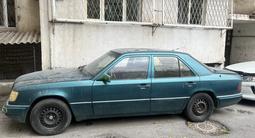 Mercedes-Benz E 230 1991 года за 600 000 тг. в Шымкент