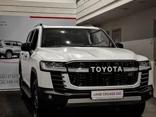 Toyota Land Cruiser GR Sport