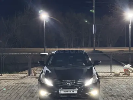 Hyundai Sonata 2012 года за 6 000 000 тг. в Уральск – фото 2