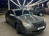 Toyota Avalon 2006 года за 6 000 000 тг. в Атырау – фото 2