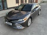Toyota Camry 2019 года за 13 650 000 тг. в Тараз