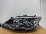 Фара Toyota Camry 55 Exclusive за 120 000 тг. в Алматы