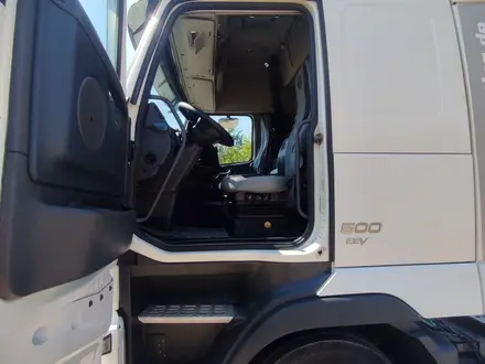 Volvo  FH 2013 года за 28 000 000 тг. в Астана – фото 17