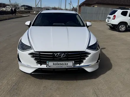 Hyundai Sonata 2023 года за 11 200 000 тг. в Актобе – фото 3