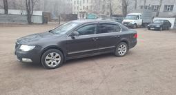 Skoda Superb 2010 года за 3 500 000 тг. в Караганда – фото 2