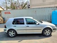 Volkswagen Golf 2001 года за 2 300 000 тг. в Алматы